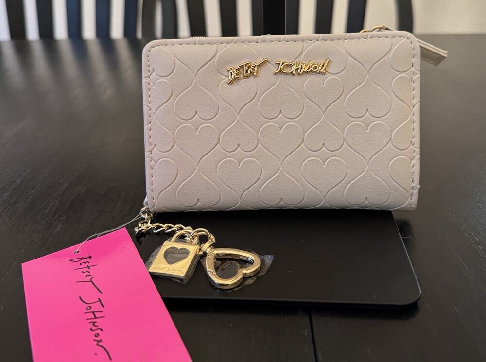 NWT Betsey Johnson Quilted Heart Wallet With Lock And Key Charm